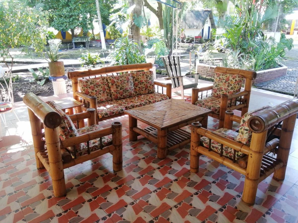 Hotel Las Acacias Mariquita Exteriör bild