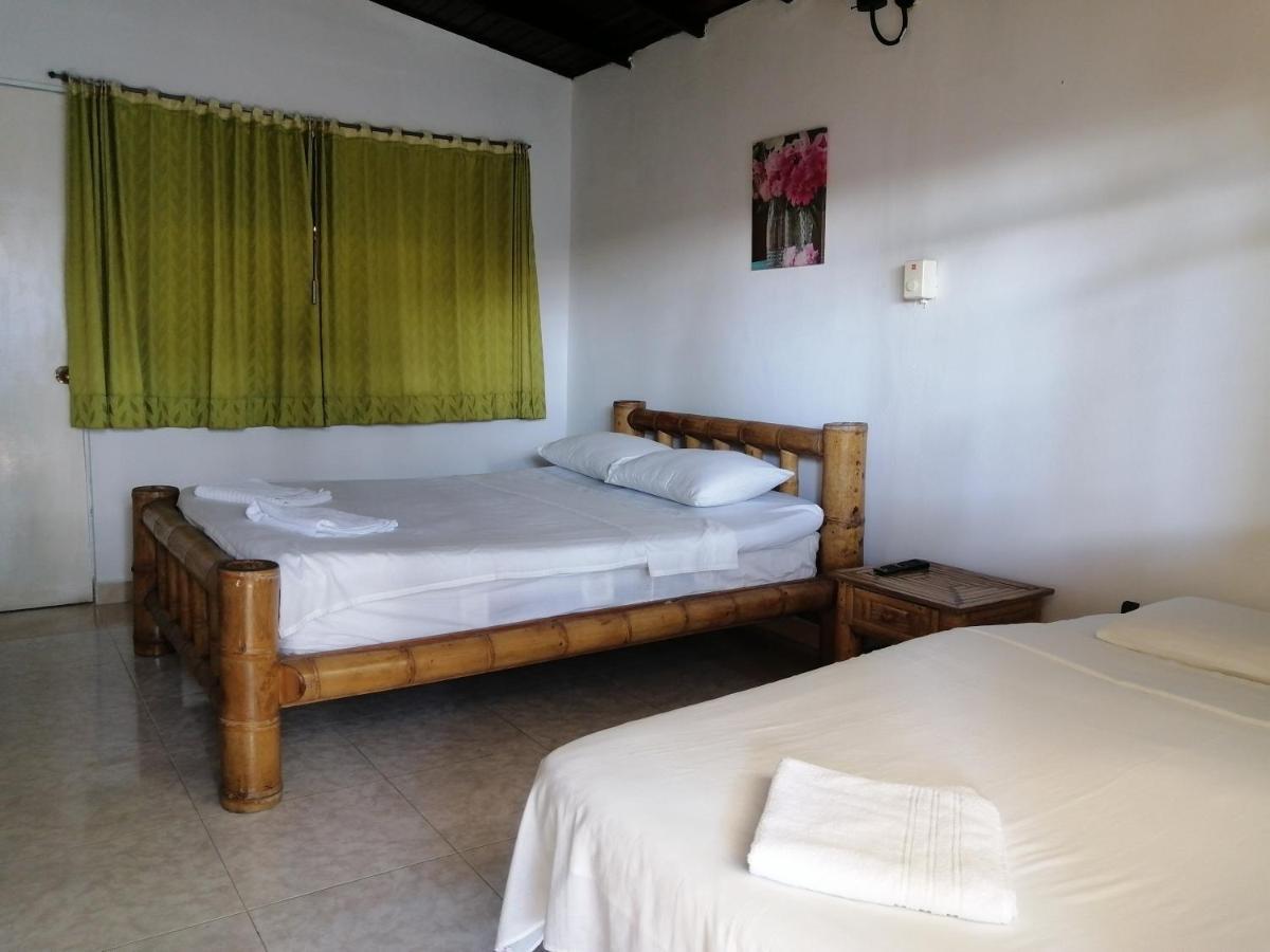Hotel Las Acacias Mariquita Exteriör bild