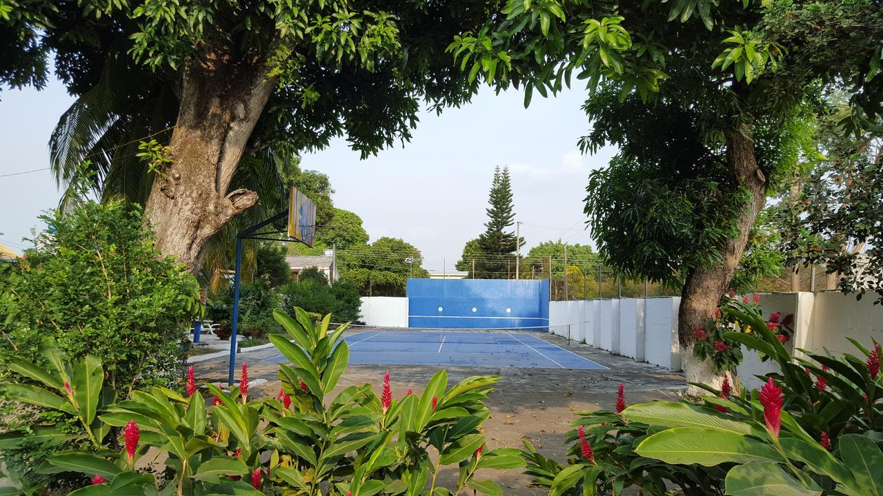 Hotel Las Acacias Mariquita Exteriör bild