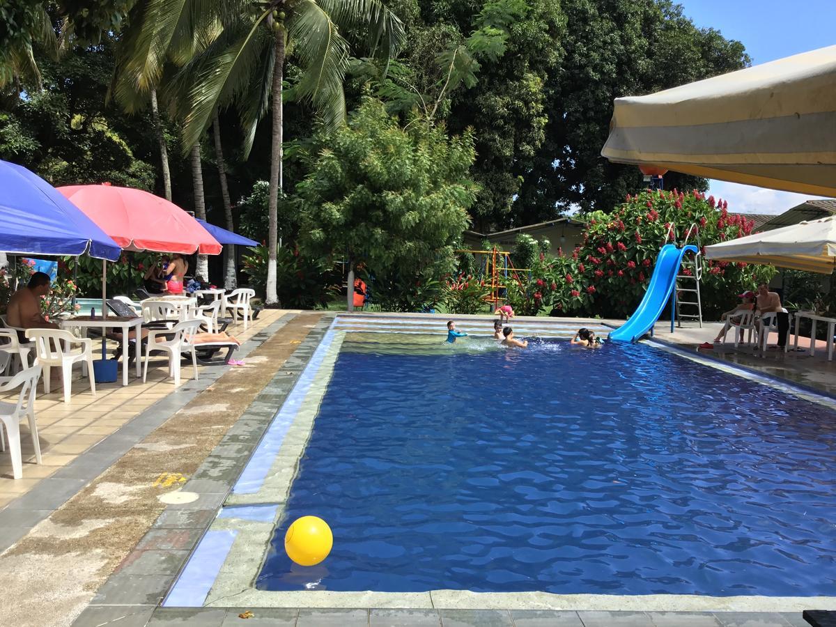 Hotel Las Acacias Mariquita Exteriör bild