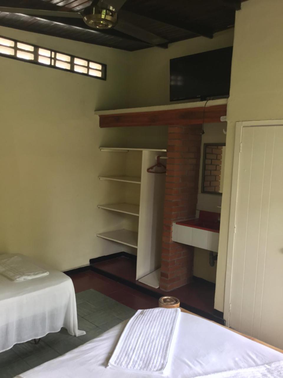 Hotel Las Acacias Mariquita Exteriör bild